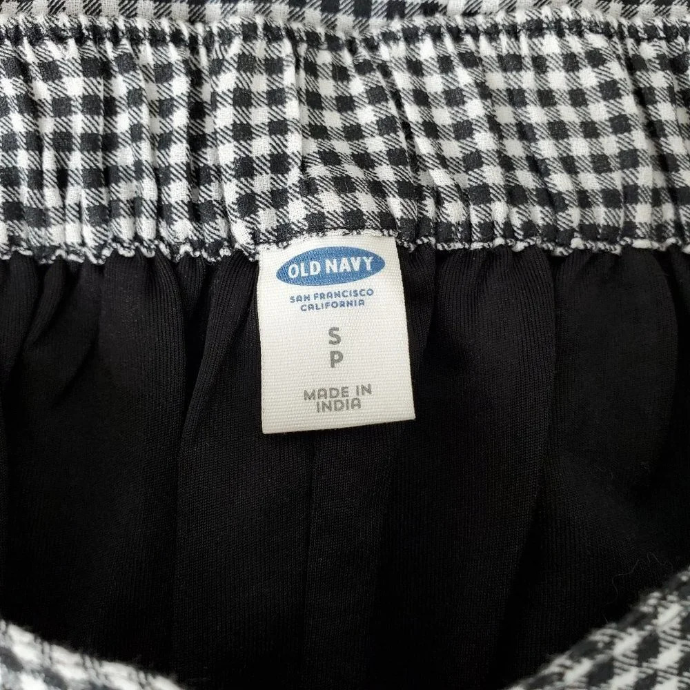 2/$25 Old Navy Mini Skirt Pleated Small Blk White Check - Picture 3 of 10